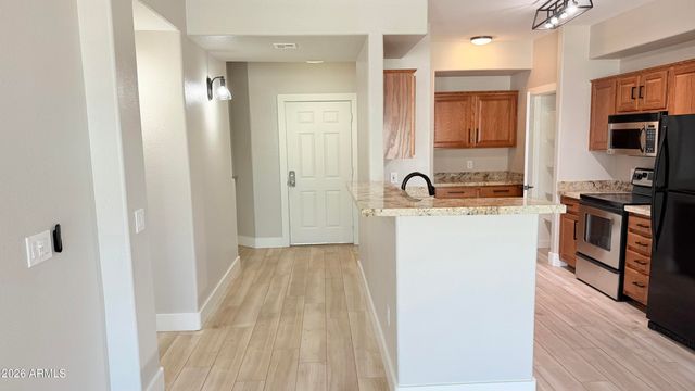 420 W 1st Street 214, Tempe, AZ 85281