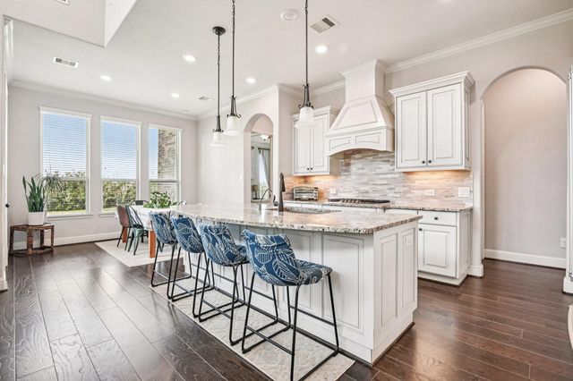 2341 Shallow Creek Lane, Friendswood, TX 77546