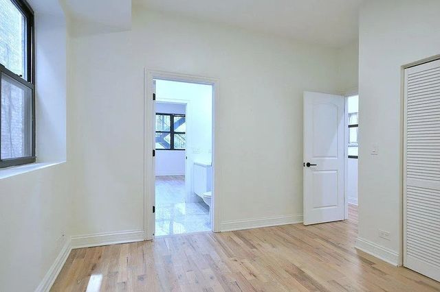 5733 N Winthrop Avenue Penthouse, Chicago, IL 60660