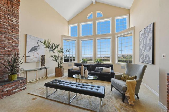 2292 Dos Lomas, Fallbrook, CA 92028