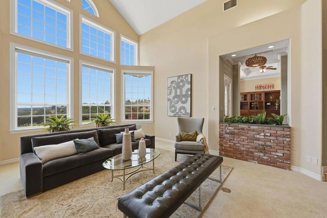 2292 Dos Lomas, Fallbrook, CA 92028
