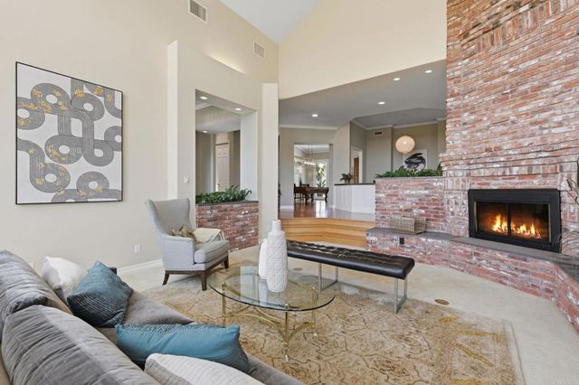 2292 Dos Lomas, Fallbrook, CA 92028