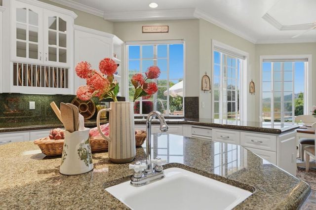 2292 Dos Lomas, Fallbrook, CA 92028