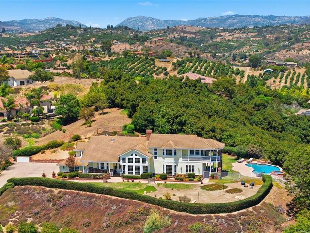 2292 Dos Lomas, Fallbrook, CA 92028