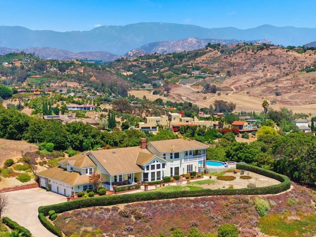2292 Dos Lomas, Fallbrook, CA 92028