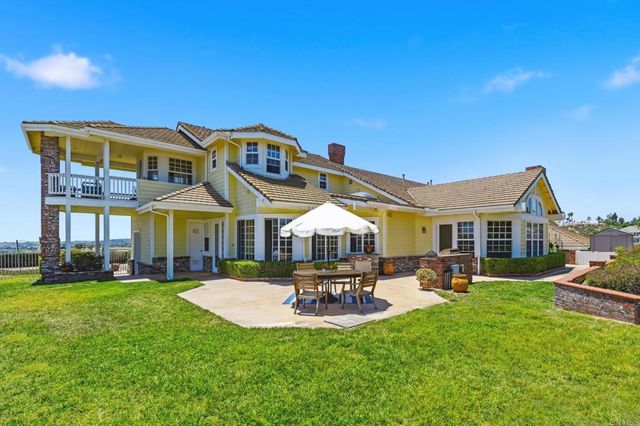 2292 Dos Lomas, Fallbrook, CA 92028