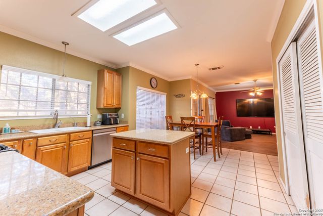 5903 Cedar Path, San Antonio, TX 78249