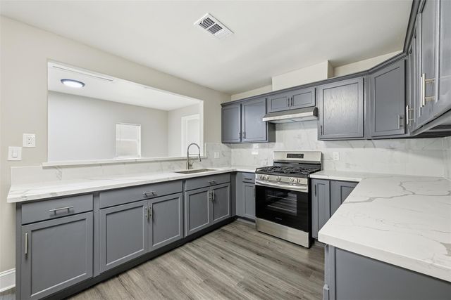 7514 Meadowshire Street, Houston, TX 77037