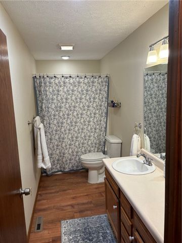 4931 Salles Drive, Harrison, AR 72601