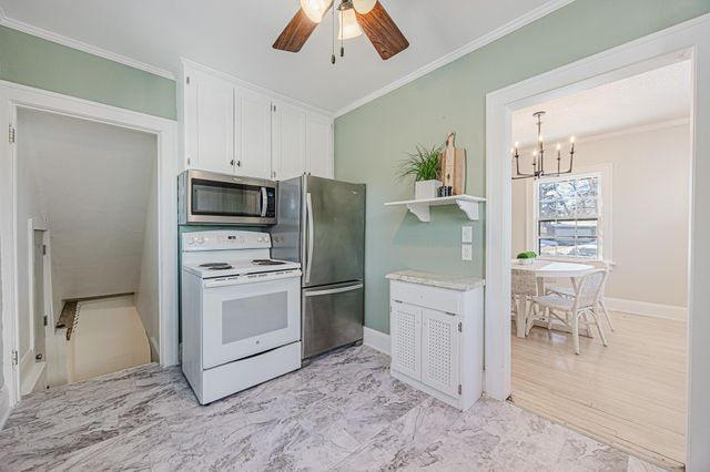 912 11th Street S, Moorhead, MN 56560