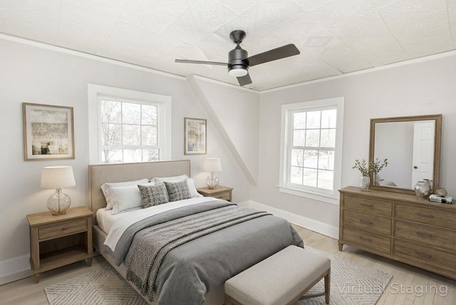 912 11th Street S, Moorhead, MN 56560