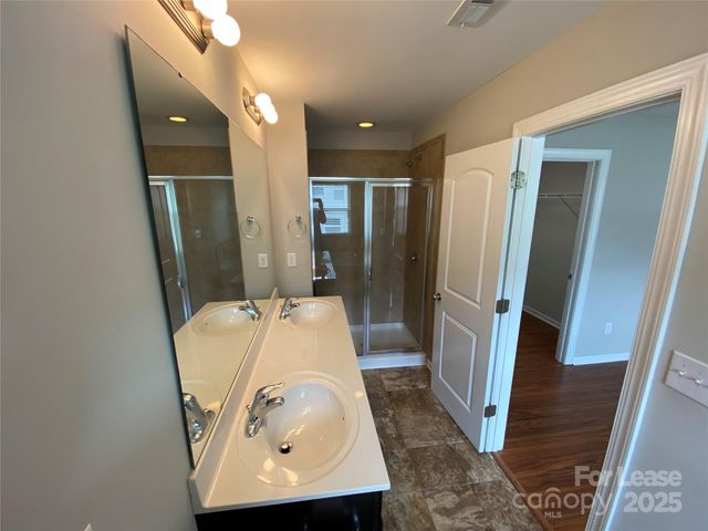 5507 Trieg Drive, Charlotte, NC 28278