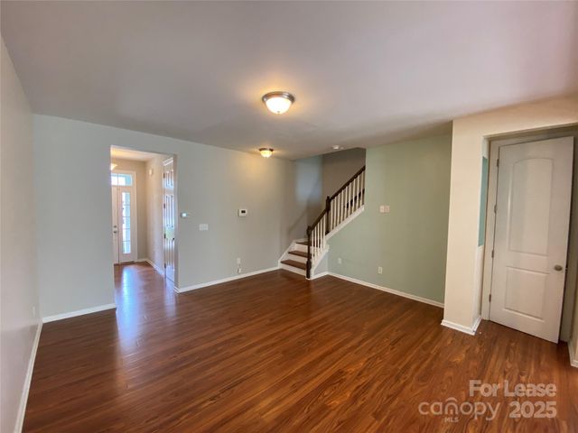 5507 Trieg Drive, Charlotte, NC 28278