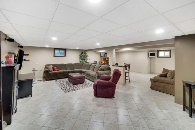 14453 S 88th Avenue, Orland Park, IL 60462