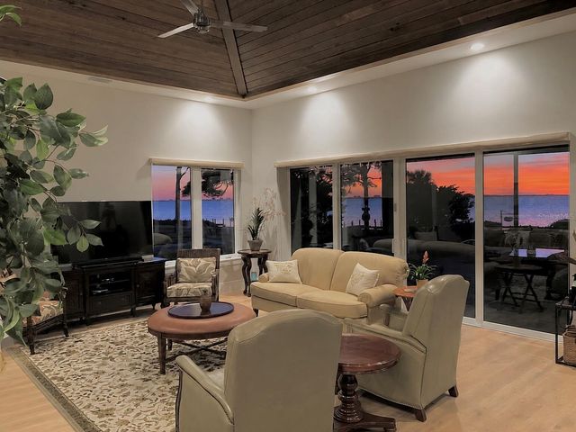 7927 LONGBAY BOULEVARD, Sarasota, FL 34243