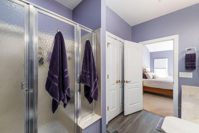 6033 Mcnaughten Grove Lane, Columbus, OH 43213