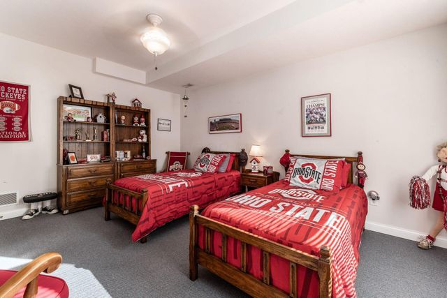 6033 Mcnaughten Grove Lane, Columbus, OH 43213