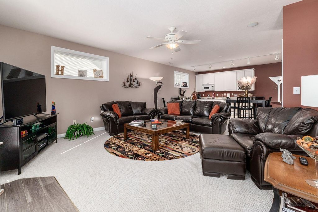 6033 Mcnaughten Grove Lane, Columbus, OH 43213