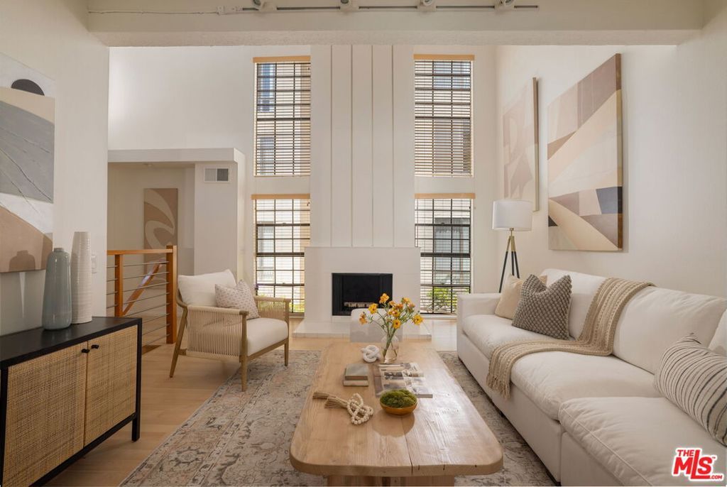 934 2nd Street 3, Santa Monica, CA 90403 — photo 3