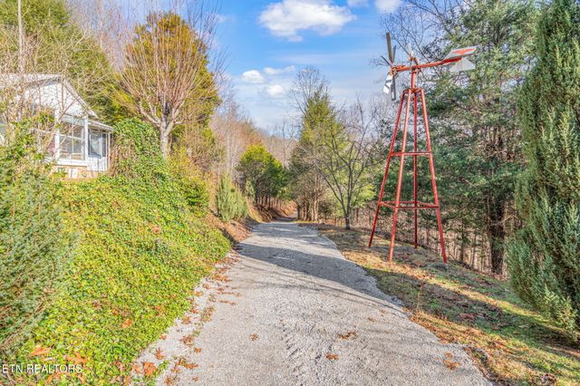 3089 Cedar Creek Rd, Lafollette, TN 37766
