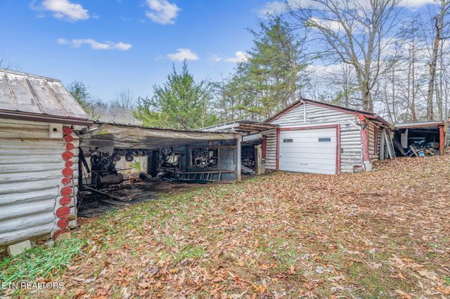 3089 Cedar Creek Rd, Lafollette, TN 37766