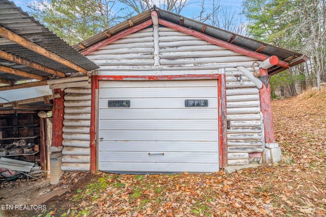 3089 Cedar Creek Rd, Lafollette, TN 37766