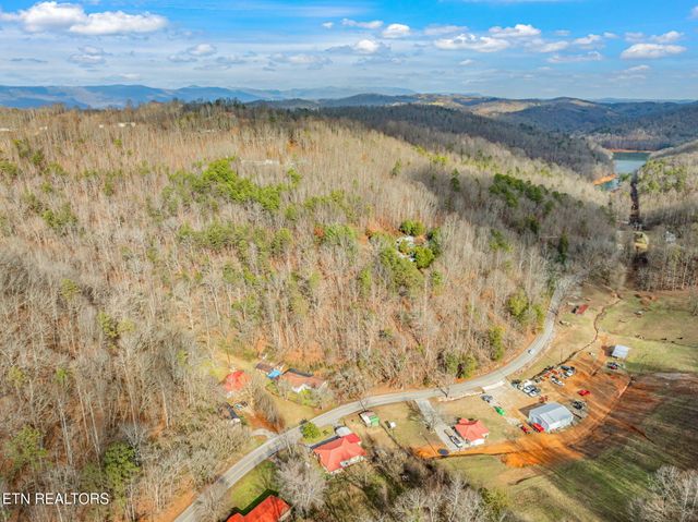 3089 Cedar Creek Rd, Lafollette, TN 37766