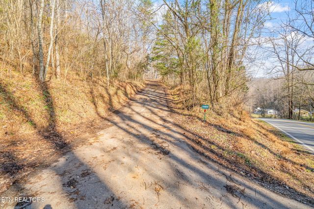 3089 Cedar Creek Rd, Lafollette, TN 37766