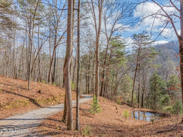 3089 Cedar Creek Rd, Lafollette, TN 37766