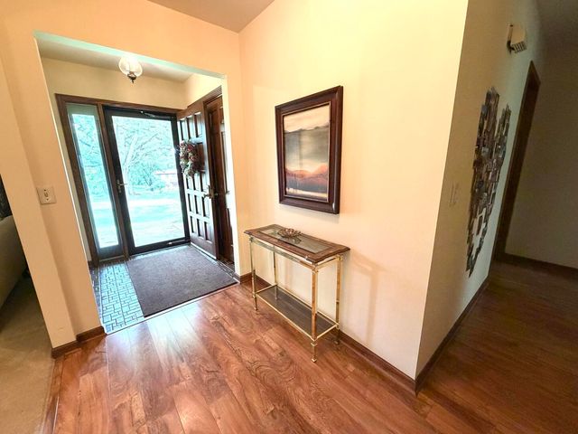 3915 N Tamarack Trail, Crystal Lake, IL 60012