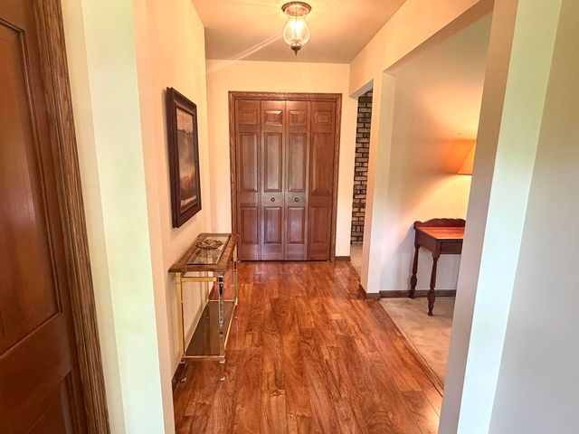 3915 N Tamarack Trail, Crystal Lake, IL 60012