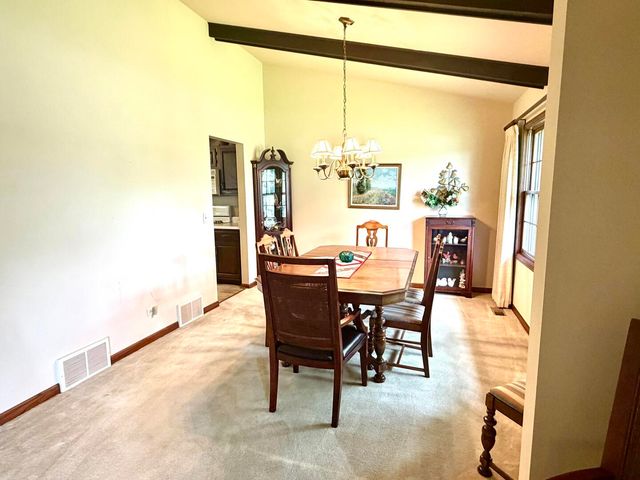 3915 N Tamarack Trail, Crystal Lake, IL 60012