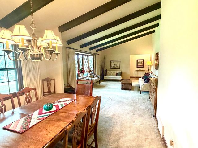 3915 N Tamarack Trail, Crystal Lake, IL 60012