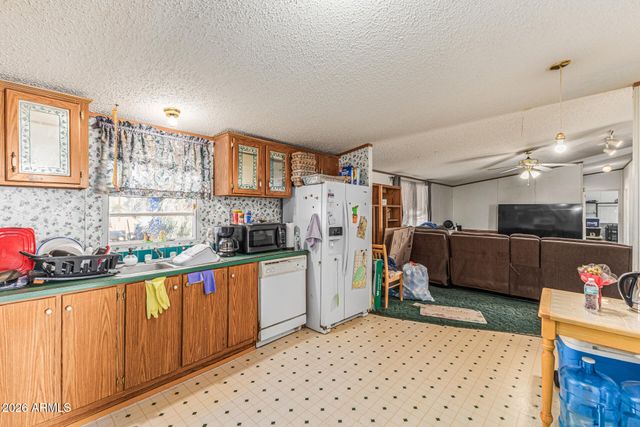 15806 W HOPI Drive, Casa Grande, AZ 85122