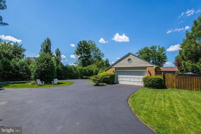 9612 ANNLEE TER, Bethesda, MD 20817