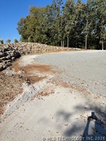 6319 E 84th Street S, Tulsa, OK 74137