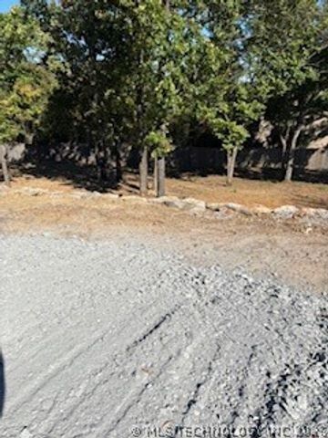 6319 E 84th Street S, Tulsa, OK 74137