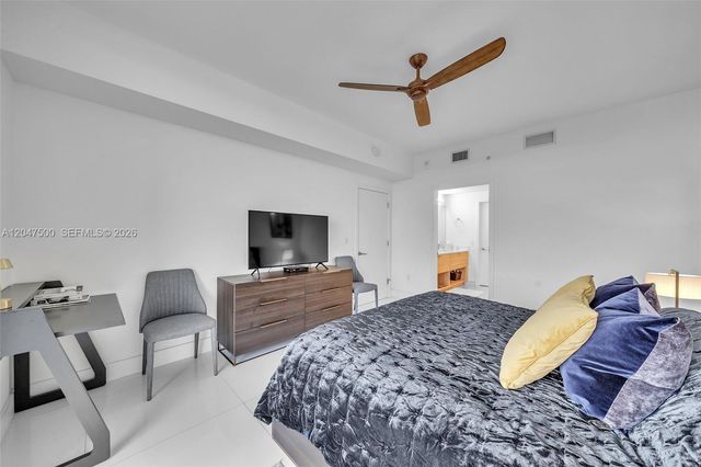 16385 Biscayne Boulevard 2707, North Miami Beach, FL 33160