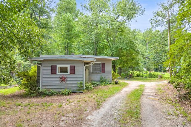 490 Lisa Lane, Mountain Rest, SC 29664