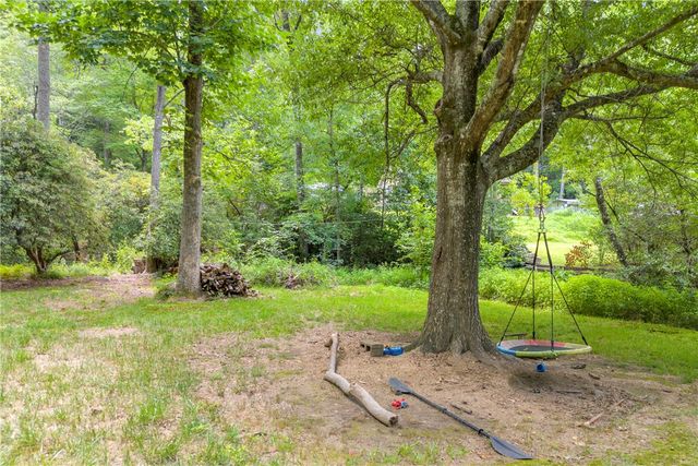 490 Lisa Lane, Mountain Rest, SC 29664