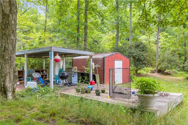 490 Lisa Lane, Mountain Rest, SC 29664
