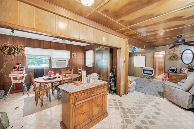 490 Lisa Lane, Mountain Rest, SC 29664