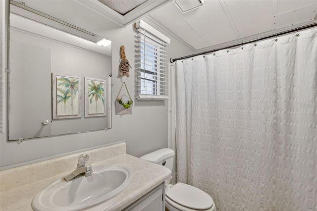 720 BENGAL AVENUE, Tavares, FL 32778