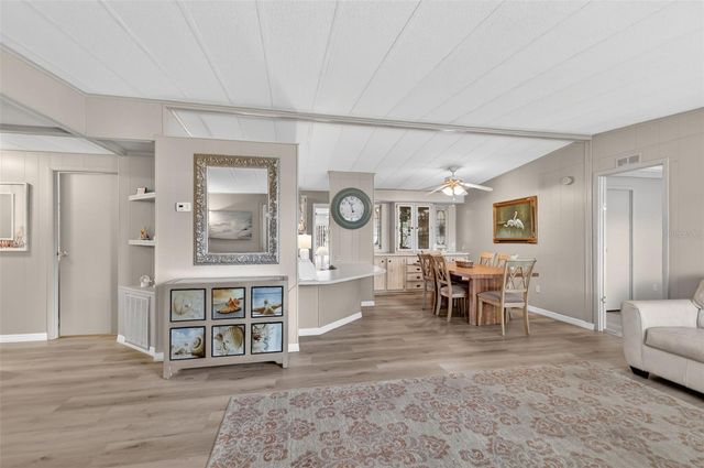 720 BENGAL AVENUE, Tavares, FL 32778