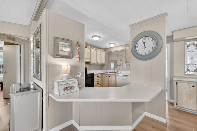 720 BENGAL AVENUE, Tavares, FL 32778