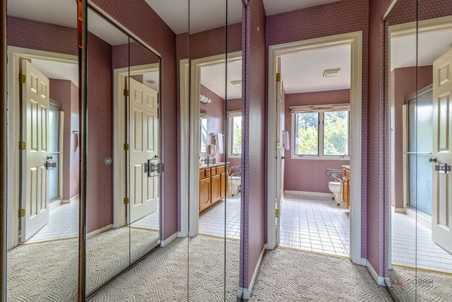 704 Picardy Circle, Northbrook, IL 60062