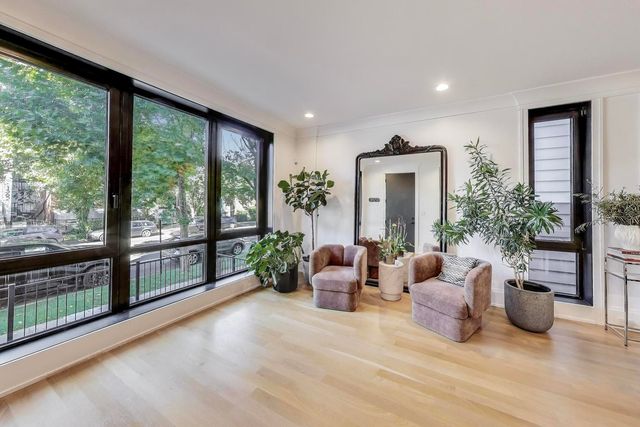 1363 W Hubbard Street 1, Chicago, IL 60642