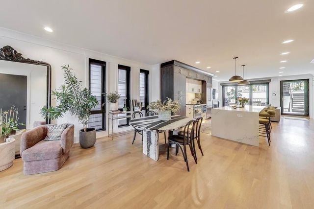 1363 W Hubbard Street 1, Chicago, IL 60642