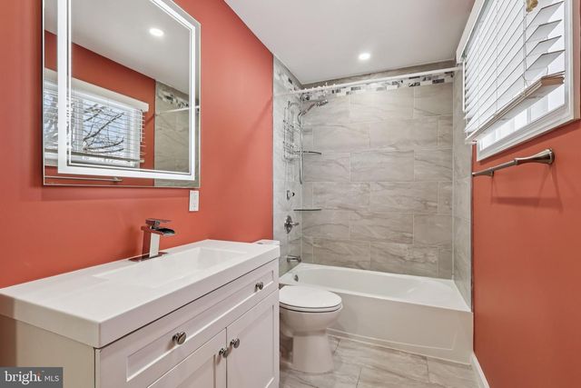 103 ANGLIN DR, Newark, DE 19713