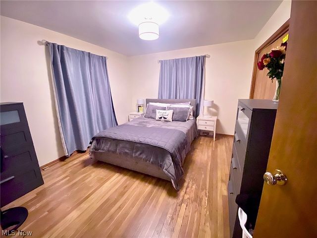 24350 Stephen Avenue, Euclid, OH 44123